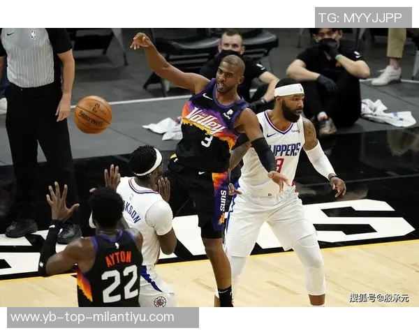 詹姆斯助攻总数已达13699次距离超越保罗仅差80次